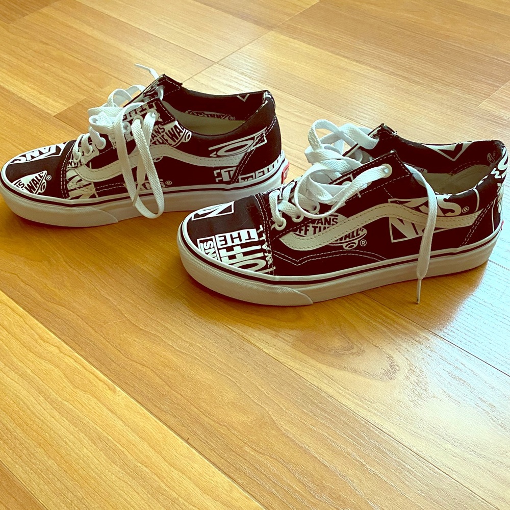 Vans Old Skool Logo Mix Women’s 8.5/Men’s 7